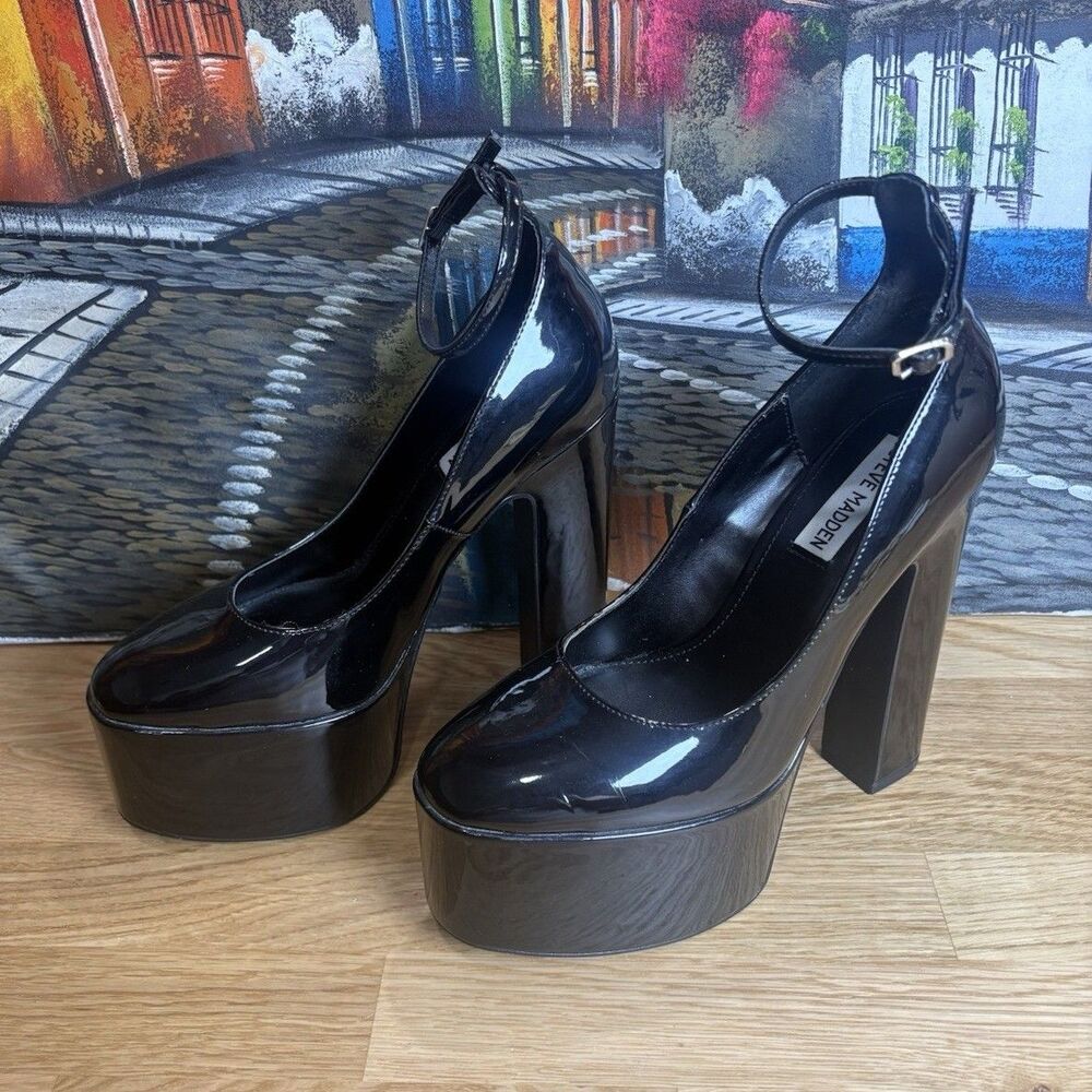 Steve Madden Black Patent Platform Ankle Strap Buckle Closed Toe Block Heels